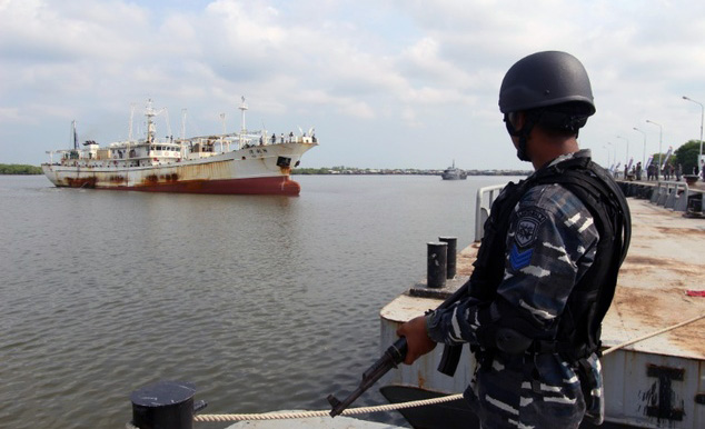 China Tuding TNI AL Tembaki Kapal Ikan, Lukai Nelayan